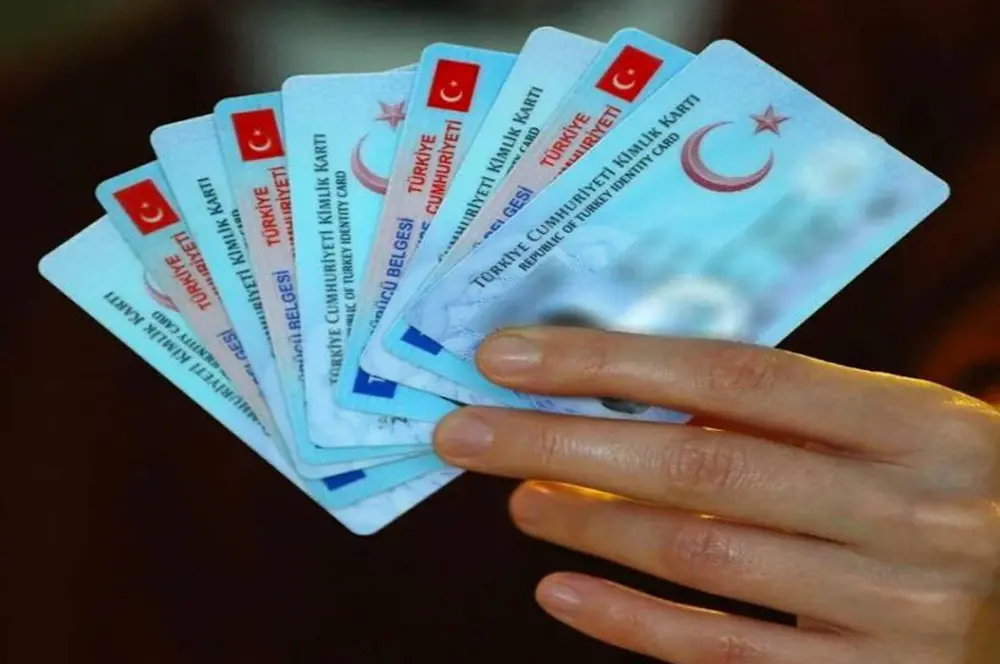 SON DAKİKA: Yaş sınırı yeniden belirlendi: İşte yeni ehliyet yaş tablosu SON DAKİKA: Yaş sınırı yeniden belirlendi: İşte yeni ehliyet yaş tablosu