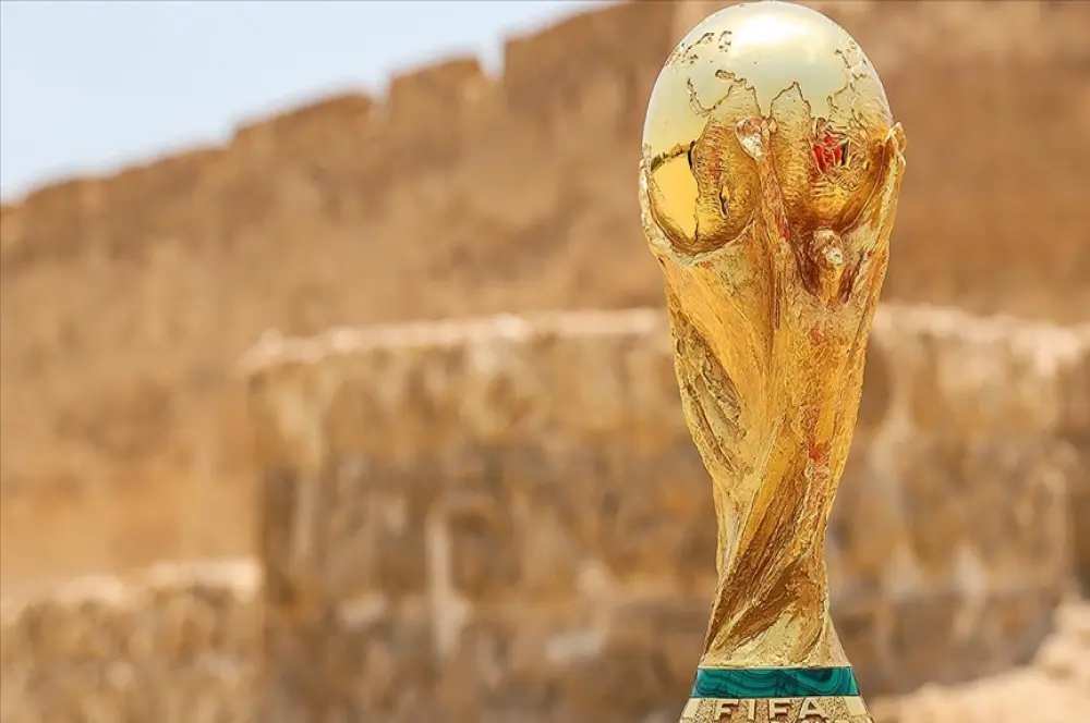Futbol tarihinde bir ilk: Üç kıtada birden gerçekleştirilecek Futbol tarihinde bir ilk: Üç kıtada birden gerçekleştirilecek
