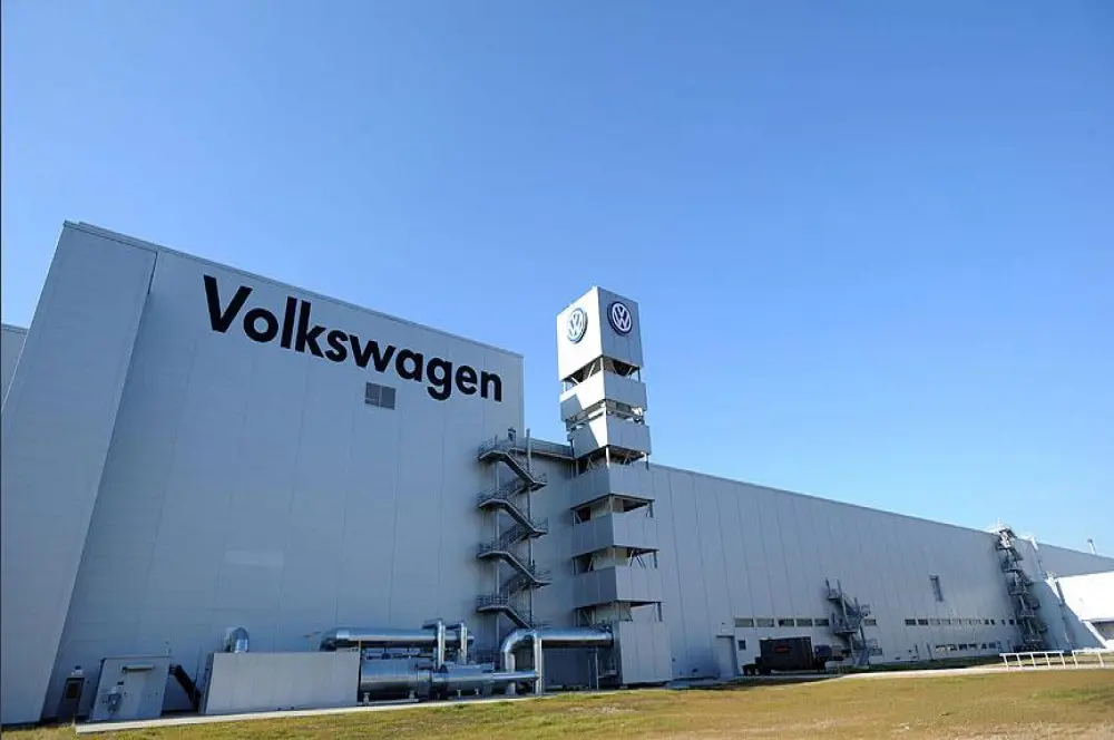 Volkswagen 35 bin kişiyi işten çıkaracak: Anlaşma sağlandı Volkswagen 35 bin kişiyi işten çıkaracak: Anlaşma sağlandı