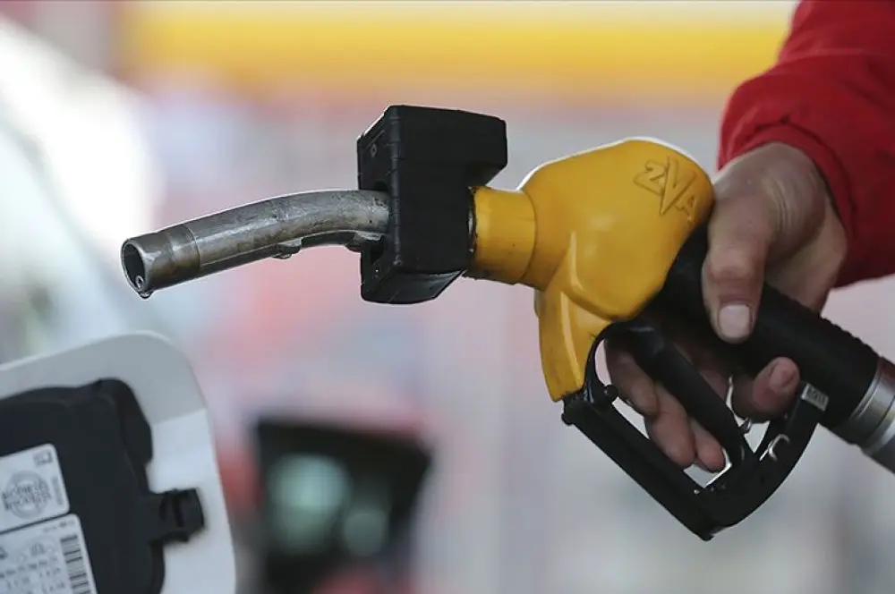 Motorine zam geldi: İşte yeni akaryakıt fiyatları