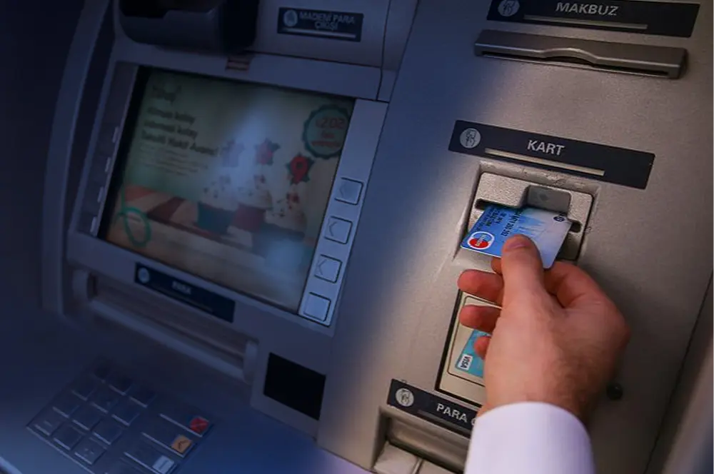 SON DAKİKA: Kredi kartı kararı! Bir dönem sona erdi: ATM'ler artık uyarı verecek! SON DAKİKA: Kredi kartı kararı! Bir dönem sona erdi: ATM'ler artık uyarı verecek!