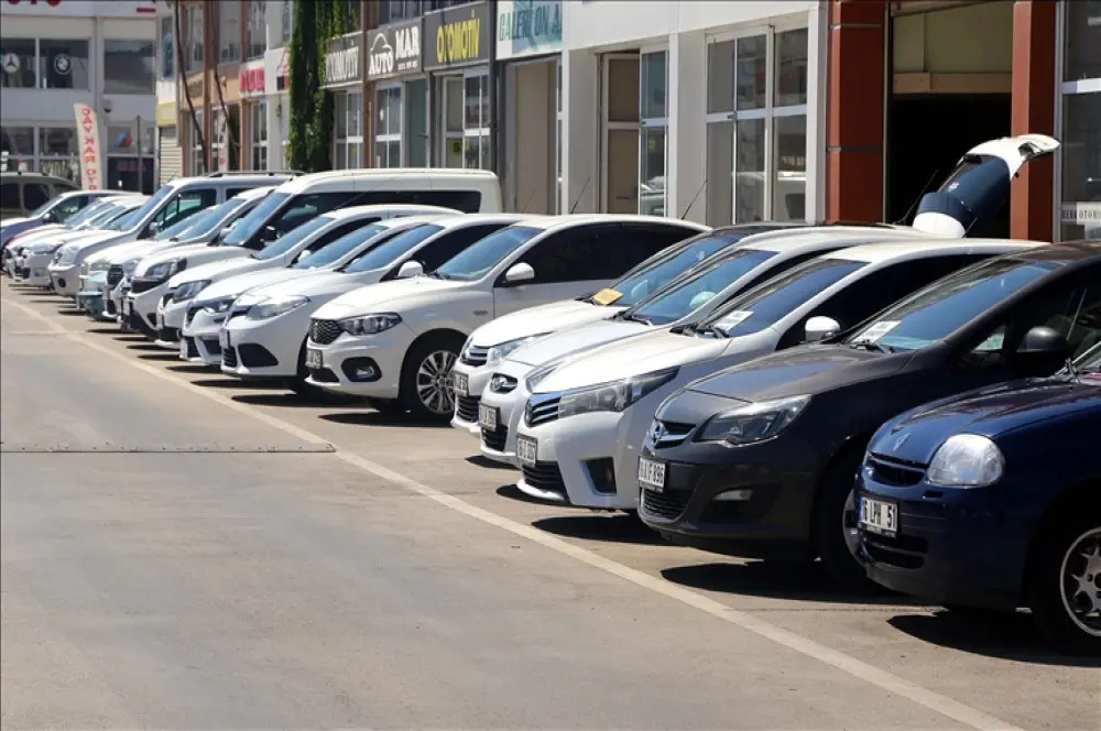 İkinci el araç ticareti yapan işletmeler asgari 60 günlük trafik sigortası yaptırabilecek İkinci el araç ticareti yapan işletmeler asgari 60 günlük trafik sigortası yaptırabilecek