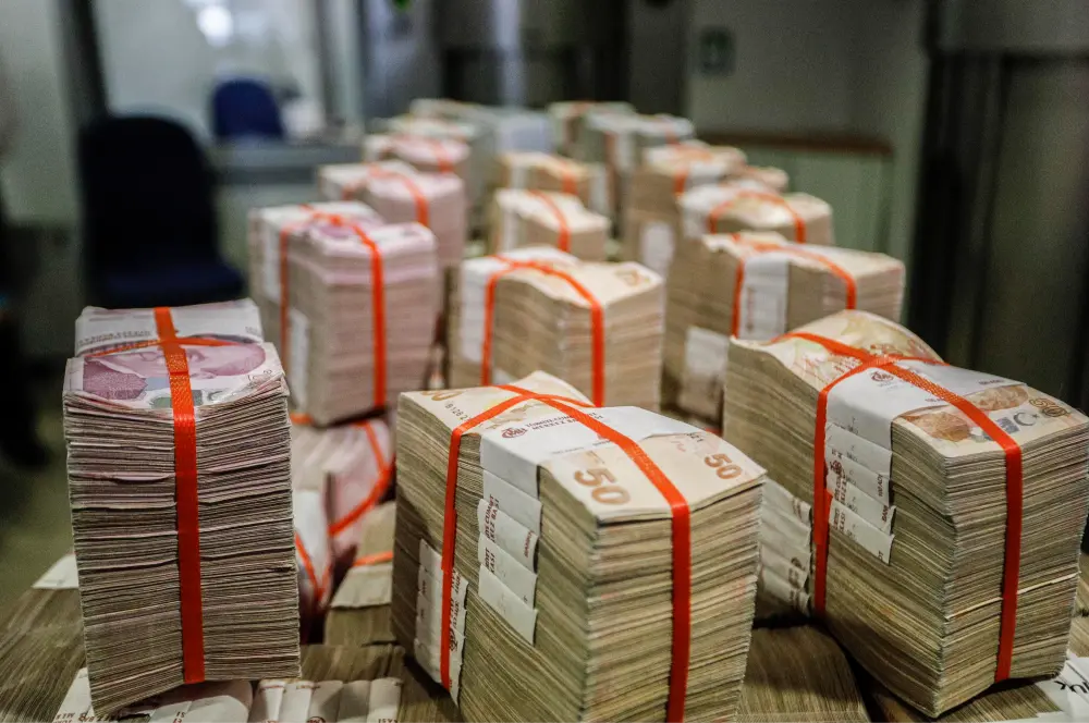 KKM’de düşüş devam ediyor: 16 milyar 36 milyon lira azaldı KKM’de düşüş devam ediyor: 16 milyar 36 milyon lira azaldı