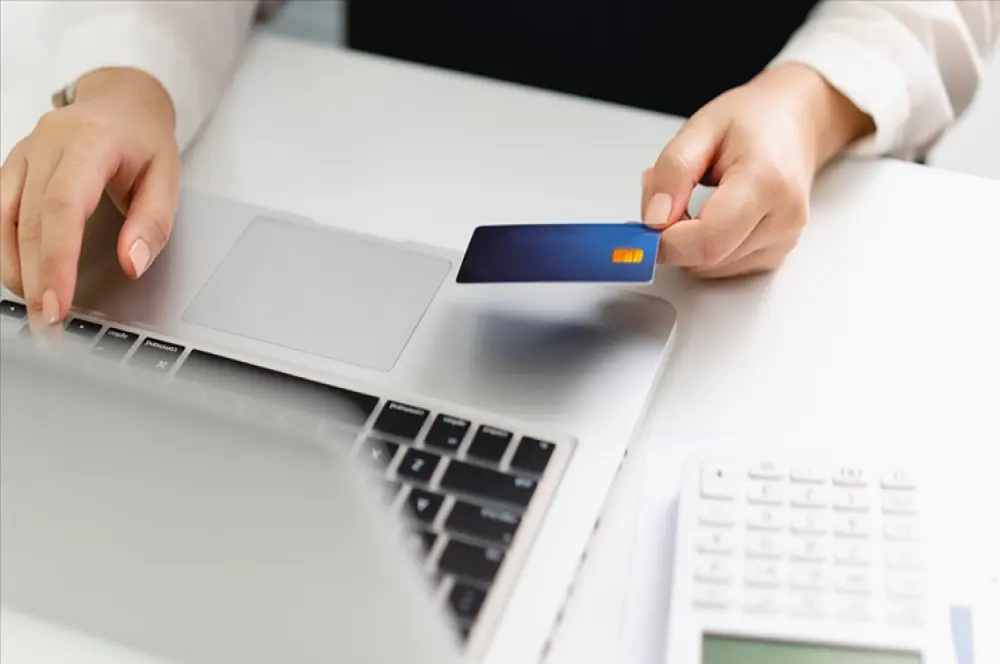 e-Ticarette ihlal durumunda uygulanacak idari para cezaları belirlendi e-Ticarette ihlal durumunda uygulanacak idari para cezaları belirlendi