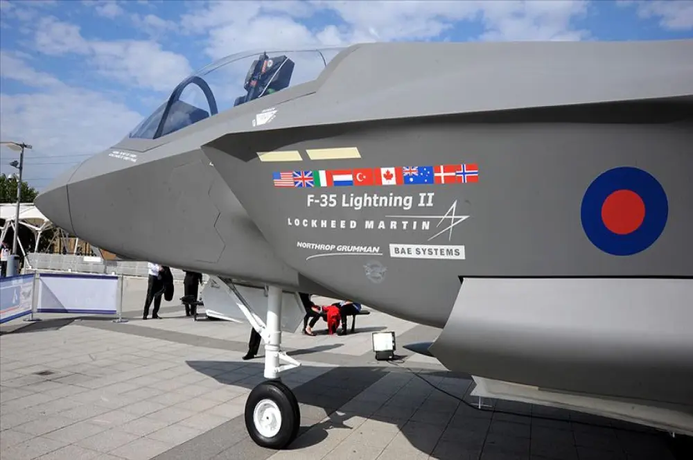 SON DAKİKA: Baykar, F-35'e parça üreten Piaggio Aerospace’i satın alıyor: Koz yeniden Türkiye'ye geçiyor SON DAKİKA: Baykar, F-35'e parça üreten Piaggio Aerospace’i satın alıyor: Koz yeniden Türkiye'ye geçiyor