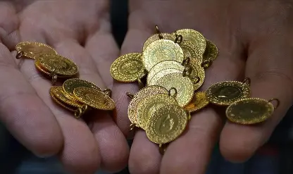 Altın gram fiyatı 2025 yılını nasıl karşıladı? Gram, çeyrek, 22 ayar bilezik ve Cumhuriyet altını ne kadar?