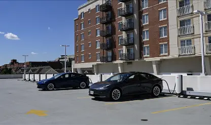 Tesla'nın 2024'ün son çeyreğinde teslim ettiği otomobil sayısı beklentilerin gerisinde kaldı Tesla'nın 2024'ün son çeyreğinde teslim ettiği otomobil sayısı beklentilerin gerisinde kaldı