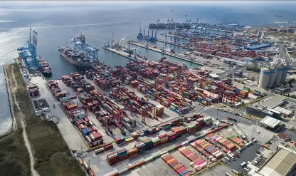 TL ile dış ticaret hacmi 2024'te 1,1 trilyon lirayı aştı TL ile dış ticaret hacmi 2024'te 1,1 trilyon lirayı aştı