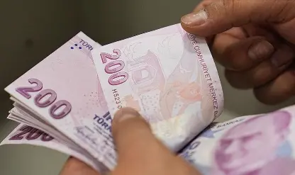 Türk lirası reel anlamda yaklaşık 4 yılın zirvesinde Türk lirası reel anlamda yaklaşık 4 yılın zirvesinde