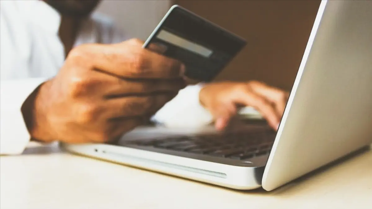Tüketici en çok e-ticaret, taklit ve tağşiş ürünlerini şikayet etti Tüketici en çok e-ticaret, taklit ve tağşiş ürünlerini şikayet etti