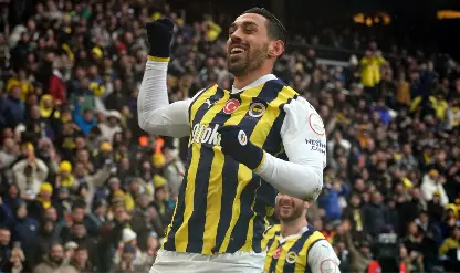 Fenerbahçe'de ilk imza geldi Fenerbahçe'de ilk imza geldi