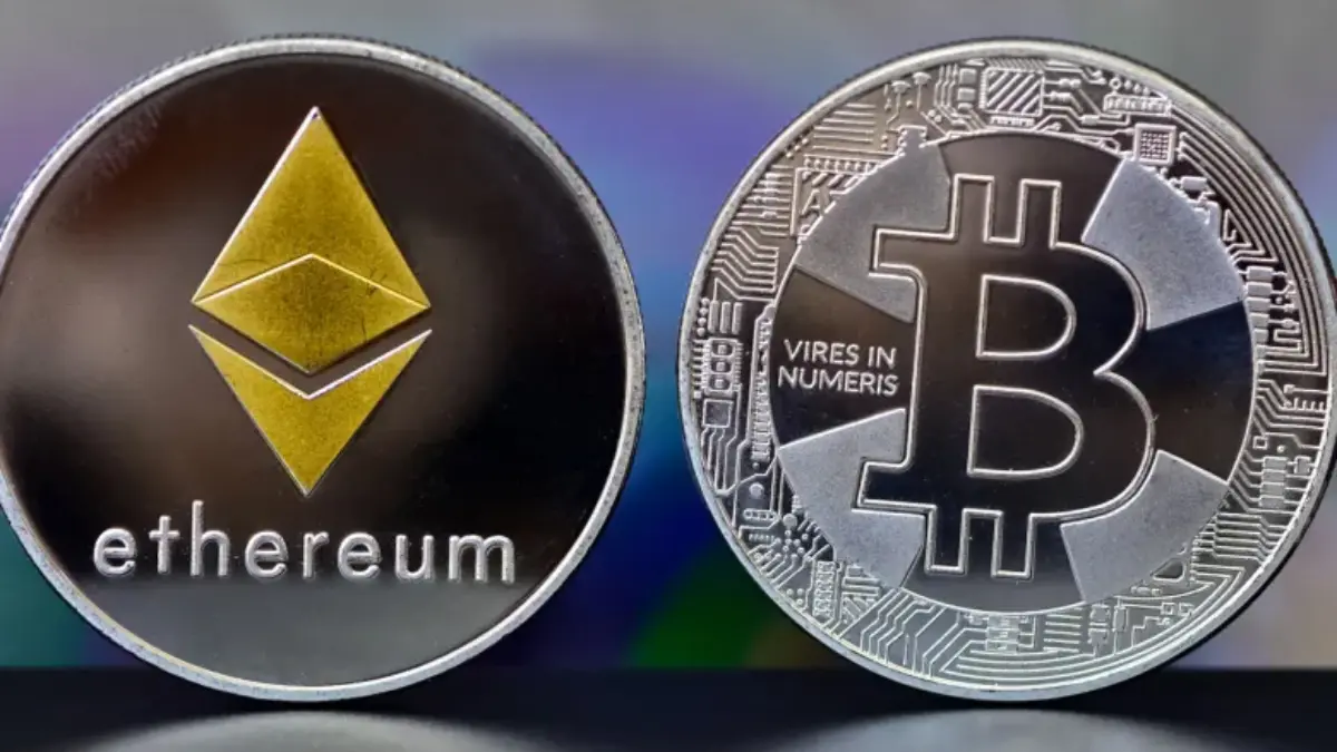Bitcoin ve Ethereum spot ETF'lerinden çıkış yaşandı Bitcoin ve Ethereum spot ETF'lerinden çıkış yaşandı