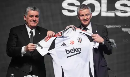 Ole Gunnar Solskjaer'in yıllık ücreti belli oldu! Ole Gunnar Solskjaer'in yıllık ücreti belli oldu!