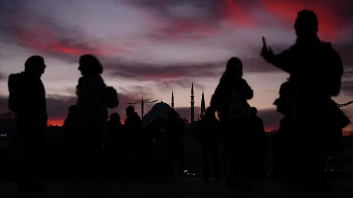 Yerli turistler 204,9 milyar lira seyahat harcaması yaptı Yerli turistler 204,9 milyar lira seyahat harcaması yaptı