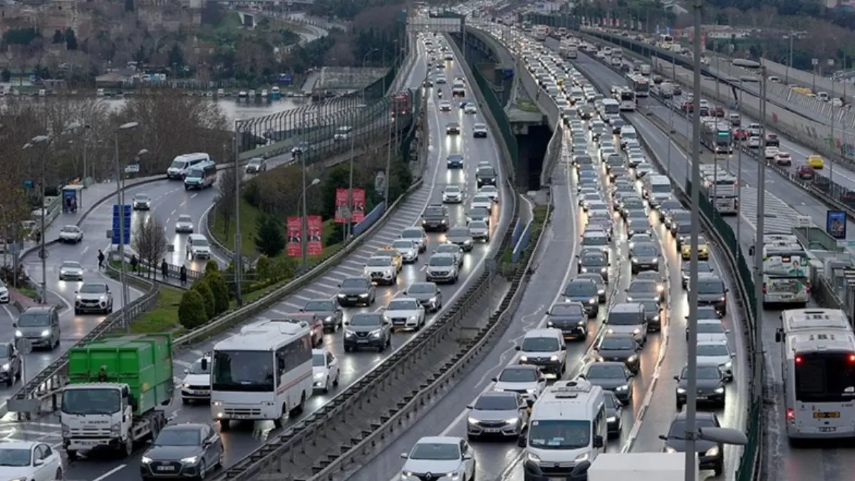 Trafiğe kaydı yapılan araç sayısı 2024'te 2 milyon 599 bin oldu Trafiğe kaydı yapılan araç sayısı 2024'te 2 milyon 599 bin oldu