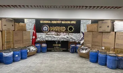Düzenlenen operasyonda 4,5 milyon sentetik ecza hap ele geçirildi Düzenlenen operasyonda 4,5 milyon sentetik ecza hap ele geçirildi