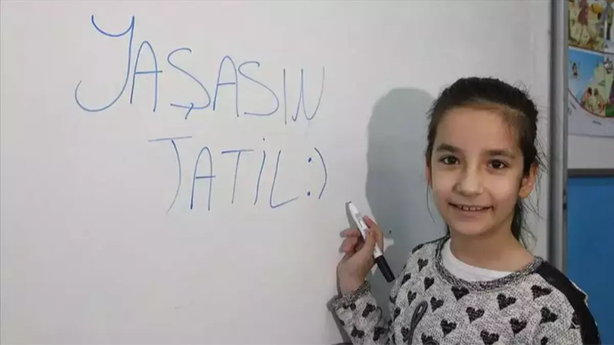 2. DÖNEM ARA TATİL: 2025 MEB takvimi ile 9 günlük nisan ayı ikinci ara tatil ne zaman? 2. DÖNEM ARA TATİL: 2025 MEB takvimi ile 9 günlük nisan ayı ikinci ara tatil ne zaman?