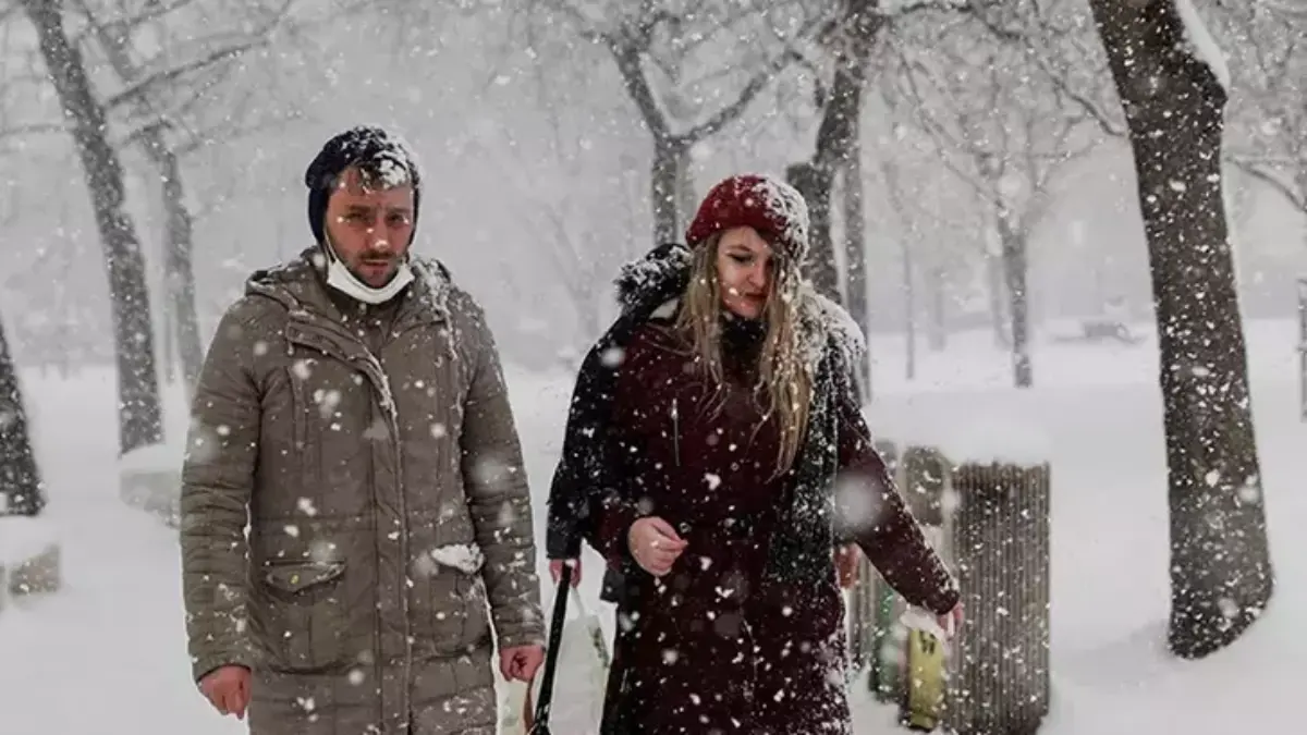 KAR TATİLİ OLAN İL VE İLÇELER: 6 Şubat Perşembe Hangi il ve ilçelerde okullar tatil edildi? KAR TATİLİ OLAN İL VE İLÇELER: 6 Şubat Perşembe Hangi il ve ilçelerde okullar tatil edildi?