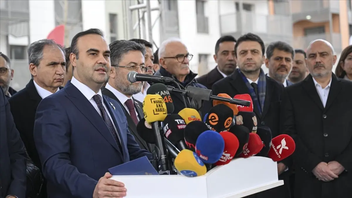 Bakan Kacır: 2025 yılı için yaklaşık 3 milyar lira ödenek tahsis ettik Bakan Kacır: 2025 yılı için yaklaşık 3 milyar lira ödenek tahsis ettik