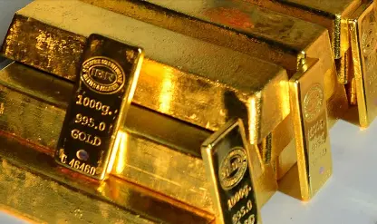 Altının ons fiyatı 2 bin 942 doları aşarak rekor kırdı