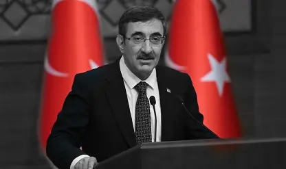 'Azalan cari açık, dezenflasyon sürecine katkı veriyor' 'Azalan cari açık, dezenflasyon sürecine katkı veriyor'
