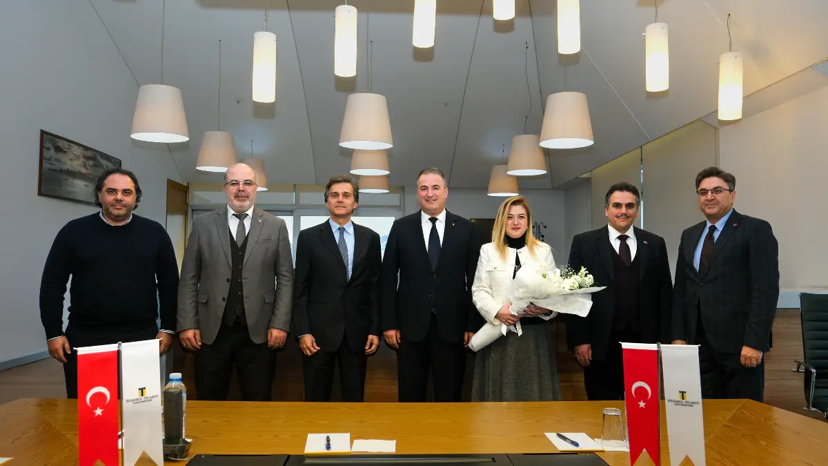 İşletme Fakültesi Dekanı Prof. Dr. Elif Güneren Genç oldu İşletme Fakültesi Dekanı Prof. Dr. Elif Güneren Genç oldu