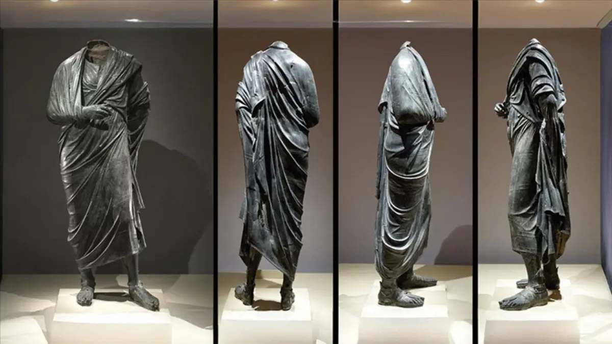 Yurt dışına kaçırılan Marcus Aurelius heykeli Türkiye'ye iade edilecek Yurt dışına kaçırılan Marcus Aurelius heykeli Türkiye'ye iade edilecek