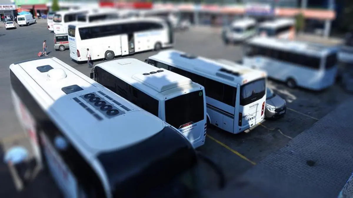 Yolcu taşımacılığında yeni dönem başlıyor: Acil durum butonu ve araç takip sisteminin teknik detayları belirlendi Yolcu taşımacılığında yeni dönem başlıyor: Acil durum butonu ve araç takip sisteminin teknik detayları belirlendi