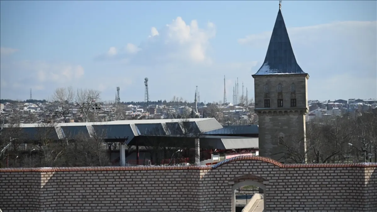 Edirne Sarayı Cihannüma Kasrı'ndan 200 yıl sonra Selimiye Camisi izlendi Edirne Sarayı Cihannüma Kasrı'ndan 200 yıl sonra Selimiye Camisi izlendi