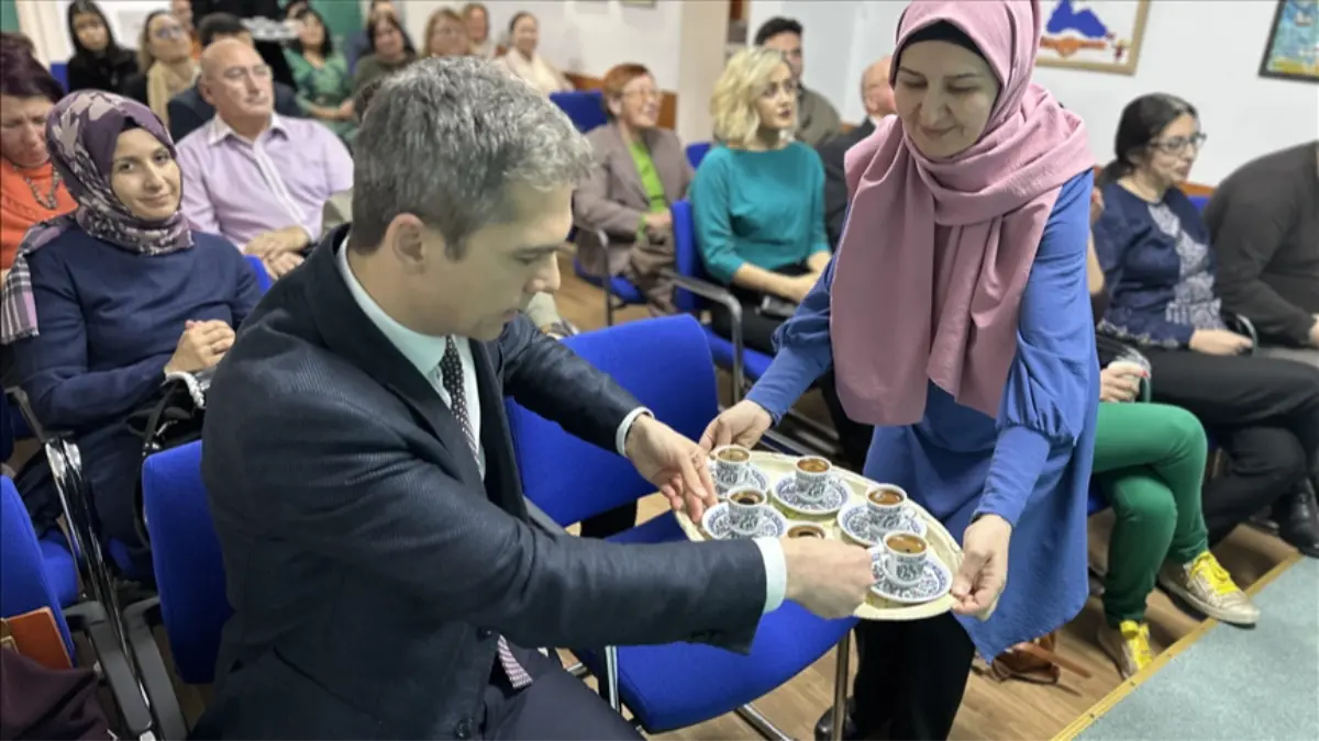 Yunus Emre Enstitüsü, Türk kültürünü Romanya'da Türk kahvesi ile tanıtıyor Yunus Emre Enstitüsü, Türk kültürünü Romanya'da Türk kahvesi ile tanıtıyor