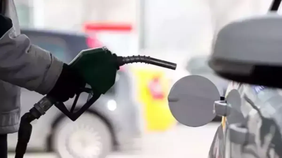 GÜNCEL AKARYAKIT FİYATLARI: Benzine yeni indirim geliyor! GÜNCEL AKARYAKIT FİYATLARI: Benzine yeni indirim geliyor!