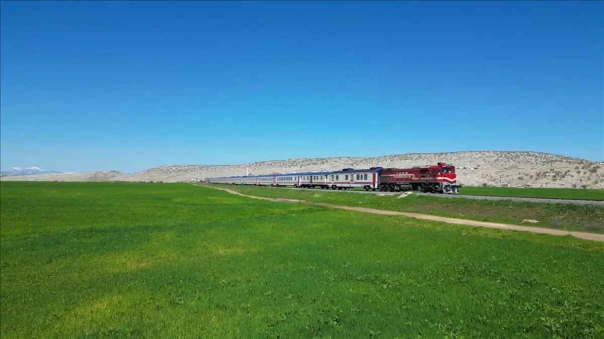 Van'dan Tahran'a tren seferleri yarın başlıyor Van'dan Tahran'a tren seferleri yarın başlıyor