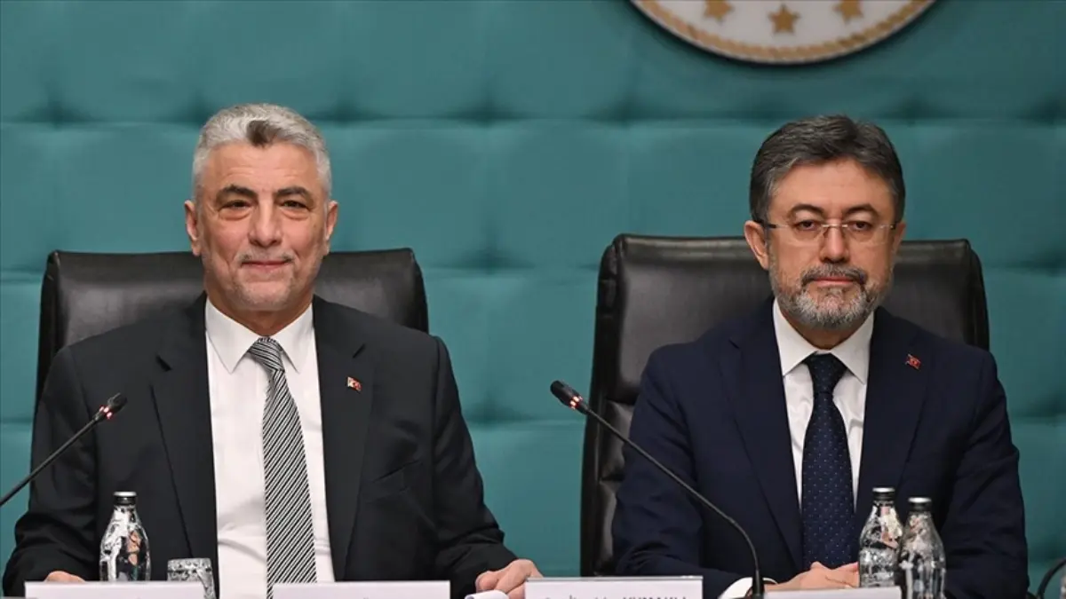 Bakan Bolat ve Yumaklı'dan kritik Ukrayna ziyareti: Yeniden inşası görüşülecek Bakan Bolat ve Yumaklı'dan kritik Ukrayna ziyareti: Yeniden inşası görüşülecek