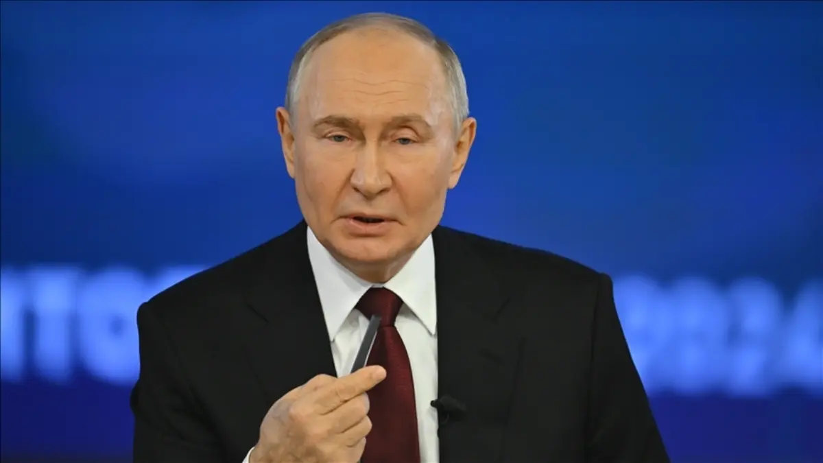 Vladimir Putin yatırımcıları uyardı: Batıya güvenmeyin Vladimir Putin yatırımcıları uyardı: Batıya güvenmeyin