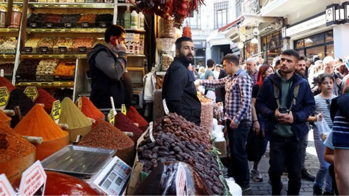 Bayramda sağlığınız tehlikeye girmesin: Açıkta satılan ürünlere dikkat! Bayramda sağlığınız tehlikeye girmesin: Açıkta satılan ürünlere dikkat!