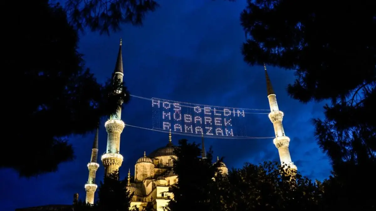 İstanbul sahur, iftar vakti teravih namazı saati: İşte 1 haftalık tablo İstanbul sahur, iftar vakti teravih namazı saati: İşte 1 haftalık tablo