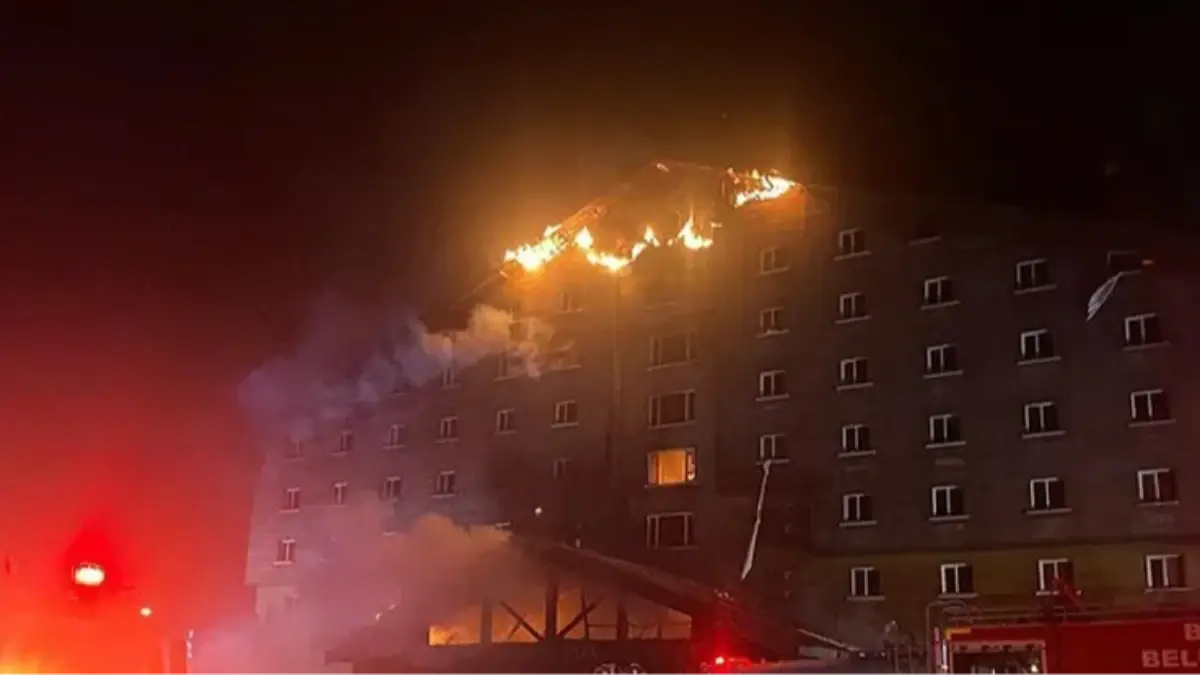SON DAKİKA: Bolu Kartalkaya'da otel yangını faciası! İçişleri Bakanlığı: 10 ölü, 32 yaralı SON DAKİKA: Bolu Kartalkaya'da otel yangını faciası! İçişleri Bakanlığı: 10 ölü, 32 yaralı