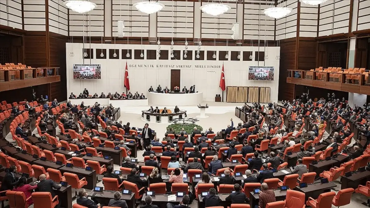 EMEKLİYE ZAM SON DAKİKA: Ek düzenleme yasalaştı! Ocak 2025 emekli maaş farkları ne zaman yatacak? EMEKLİYE ZAM SON DAKİKA: Ek düzenleme yasalaştı! Ocak 2025 emekli maaş farkları ne zaman yatacak?