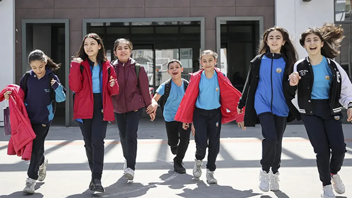 VALİLİK AÇIKLADI: 6 Şubat 2025 okul var mı, hangi illerde okullar tatil edildi? VALİLİK AÇIKLADI: 6 Şubat 2025 okul var mı, hangi illerde okullar tatil edildi?