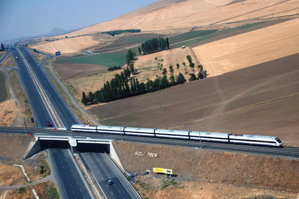 Türkiye, 14 yıl önce YHT ile tanıştı