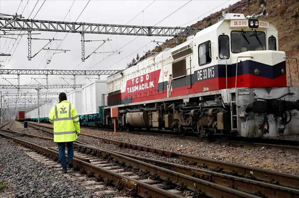 Yaşam konteynerlerini taşıyan tren Kayseri'ye ulaştı