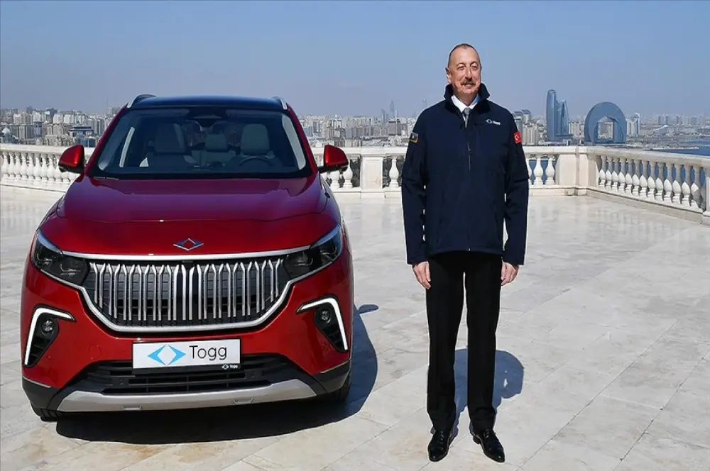 Togg T10X Aliyev'e teslim edildi