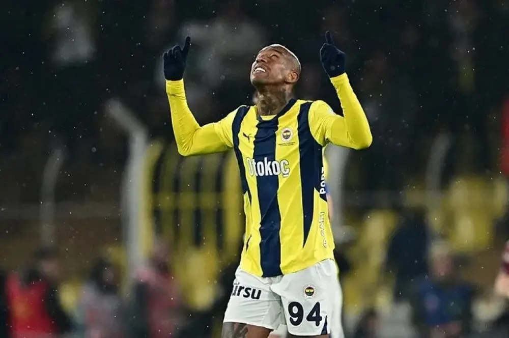 Talisca fırtınası! Fenerbahçe-Trabzonspor maçında hat-trick yapan Talisca süper lig’e damga vurdu Talisca fırtınası! Fenerbahçe-Trabzonspor maçında hat-trick yapan Talisca süper lig’e damga vurdu