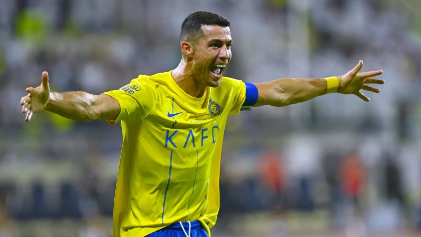 Cristiano Ronaldo’nun olası yeni durağı neresi? Haberde Beşiktaş dışında öne çıkan diğer kulüpler ise şöyle sıralandı: Sporting CP (Ronaldo’nun altyapısından yetiştiği kulüp) El-Ahli (Suudi Arabistan’dan bir başka dev) Los Angeles FC (MLS ve Amerika pazarı) Chelsea (Premier Lig’de yeniden sahne alma ihtimali)
