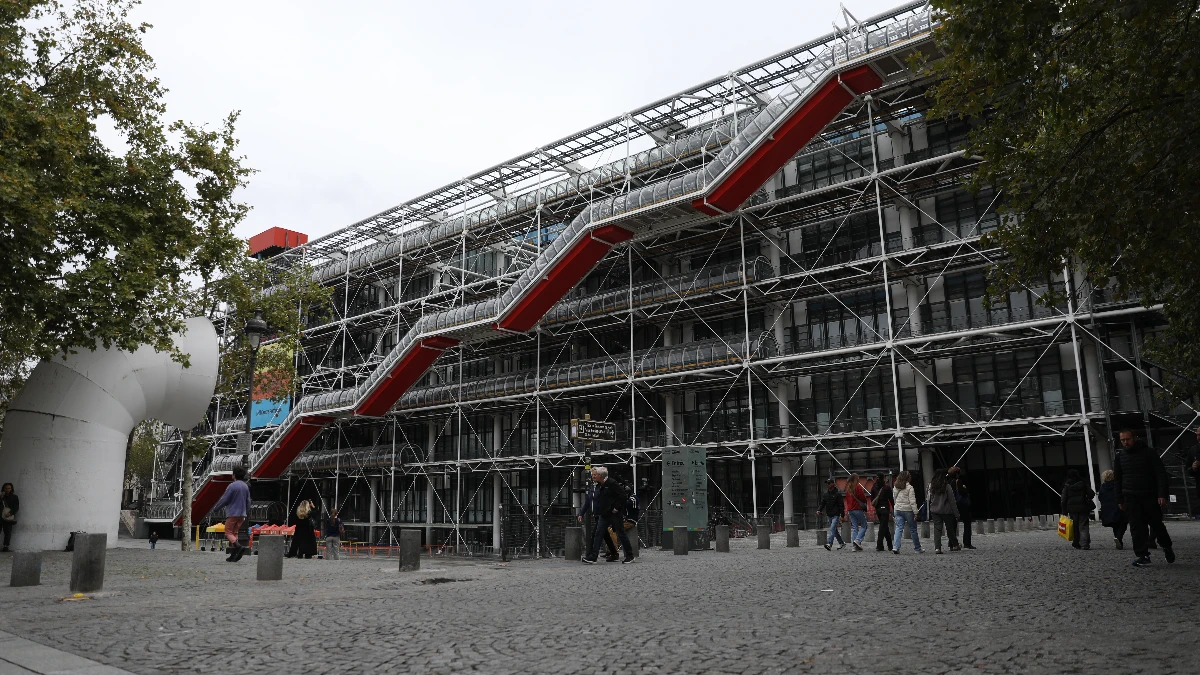 Paris’in simgesi Centre Pompidou 5 yıllığına kapılarını kapattı Paris’in simgesi Centre Pompidou 5 yıllığına kapılarını kapattı
