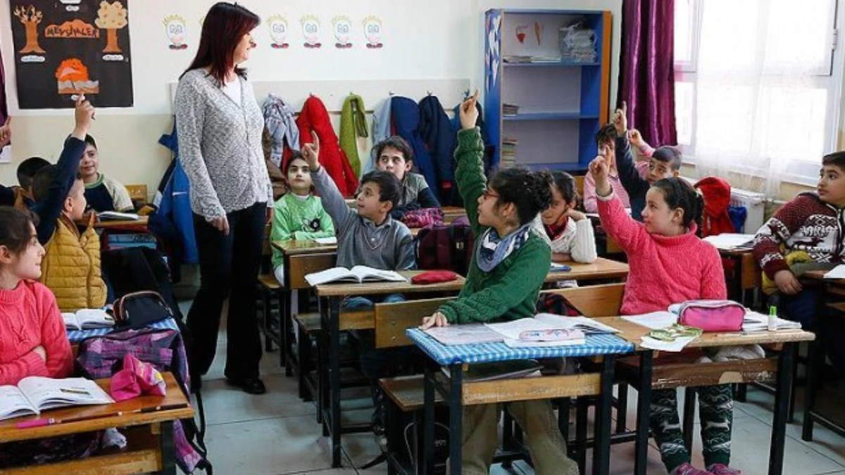 25 BİN ÖĞRETMEN ATAMASI MÜJDESİ GELDİ: Öğretmen ataması ne zaman yapılacak? 25 BİN ÖĞRETMEN ATAMASI MÜJDESİ GELDİ: Öğretmen ataması ne zaman yapılacak?