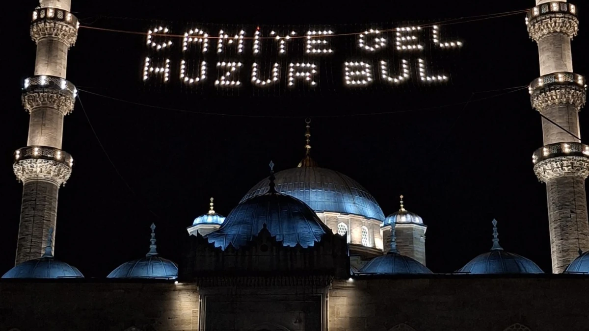 450 yıllık mahya geleneğinin yarım asırlık ustası 450 yıllık mahya geleneğinin yarım asırlık ustası