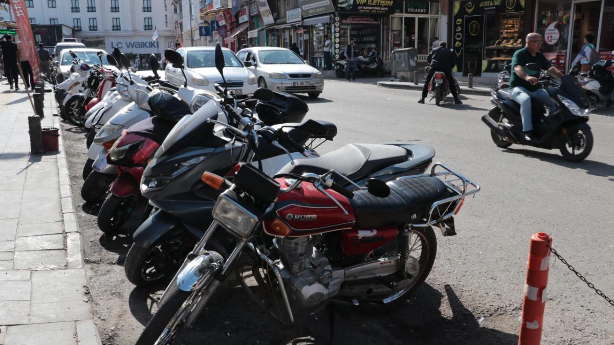 6 ilde otomobili solladı: Motosiklet sayısı rekor kırıyor 6 ilde otomobili solladı: Motosiklet sayısı rekor kırıyor