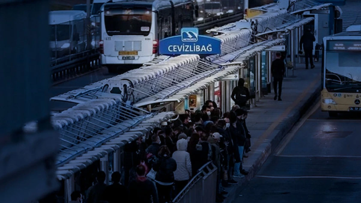 8 Eylül Pazartesi metro, metrobüs, otobüs ücretsiz mi? Kritik detay! 8 Eylül Pazartesi metro, metrobüs, otobüs ücretsiz mi? Kritik detay!