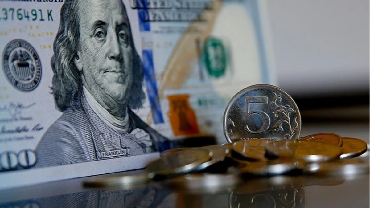ABD Doları ticaret anlaşmaları sonrası Euro karşısında güç kazandı ABD Doları ticaret anlaşmaları sonrası Euro karşısında güç kazandı